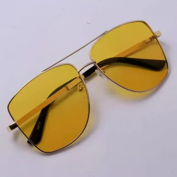 Bluff Men Wayfarer Yellow Sunglasses